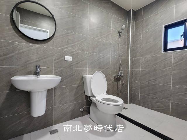 台南北區透天-13