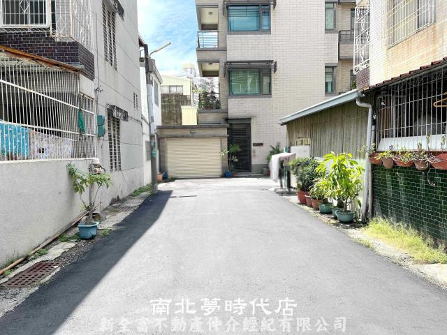 東區透天-1