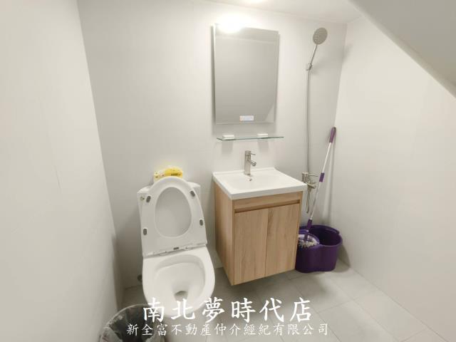 台南南區透天-11