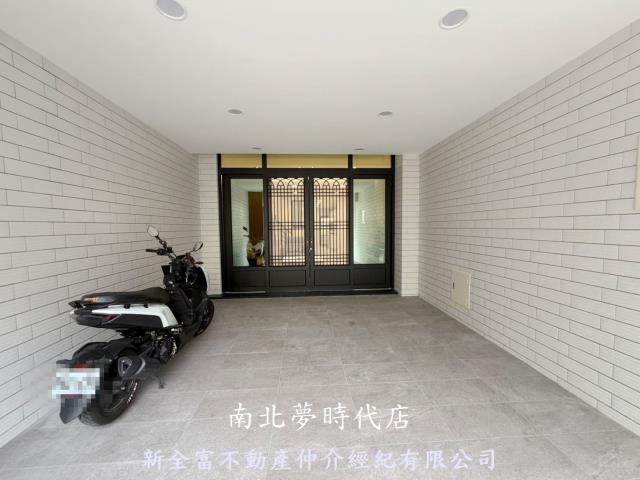 台南安南透天-1