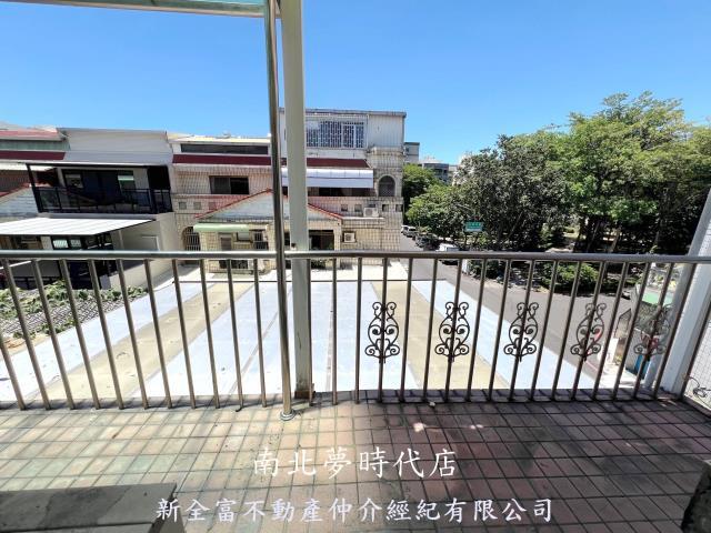 台南南區透天-13